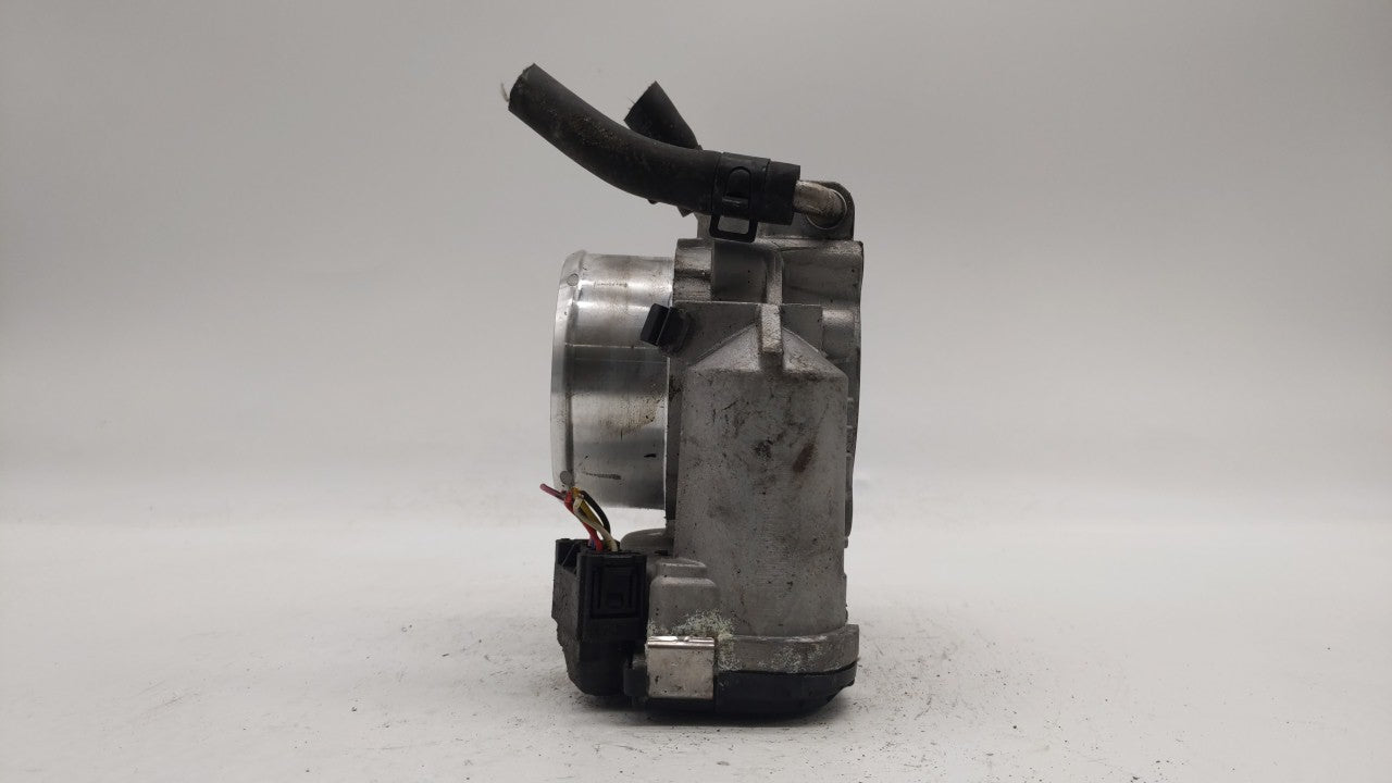 2011-2015 Kia Optima Throttle Body P/N:35100-2G700 Fits Fits 2011 2012 2013 2014 2015 2016 OEM Used Auto Parts - Oemusedauto