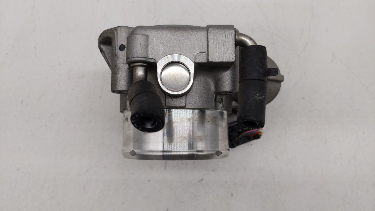 2011-2015 Kia Optima Throttle Body P/N:35100-2G700 Fits Fits 2011 2012 2013 2014 2015 2016 OEM Used Auto Parts - Oemusedauto