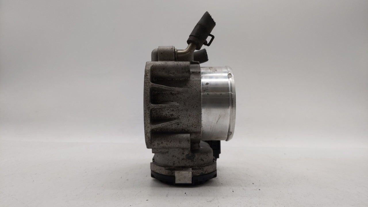 2011-2015 Kia Optima Throttle Body P/N:35100-2G700 Fits Fits 2011 2012 2013 2014 2015 2016 OEM Used Auto Parts - Oemusedauto