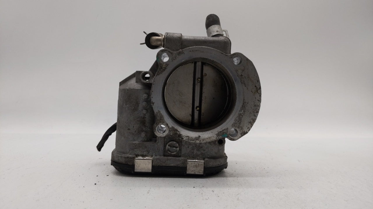 2011-2015 Kia Optima Throttle Body P/N:35100-2G700 Fits Fits 2011 2012 2013 2014 2015 2016 OEM Used Auto Parts - Oemusedauto