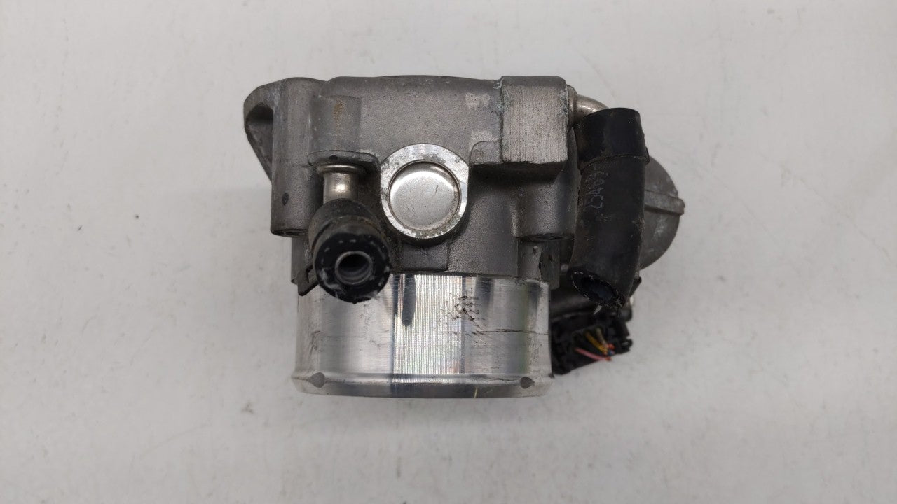 2011-2015 Kia Optima Throttle Body P/N:35100-2G700 Fits Fits 2011 2012 2013 2014 2015 2016 OEM Used Auto Parts - Oemusedauto