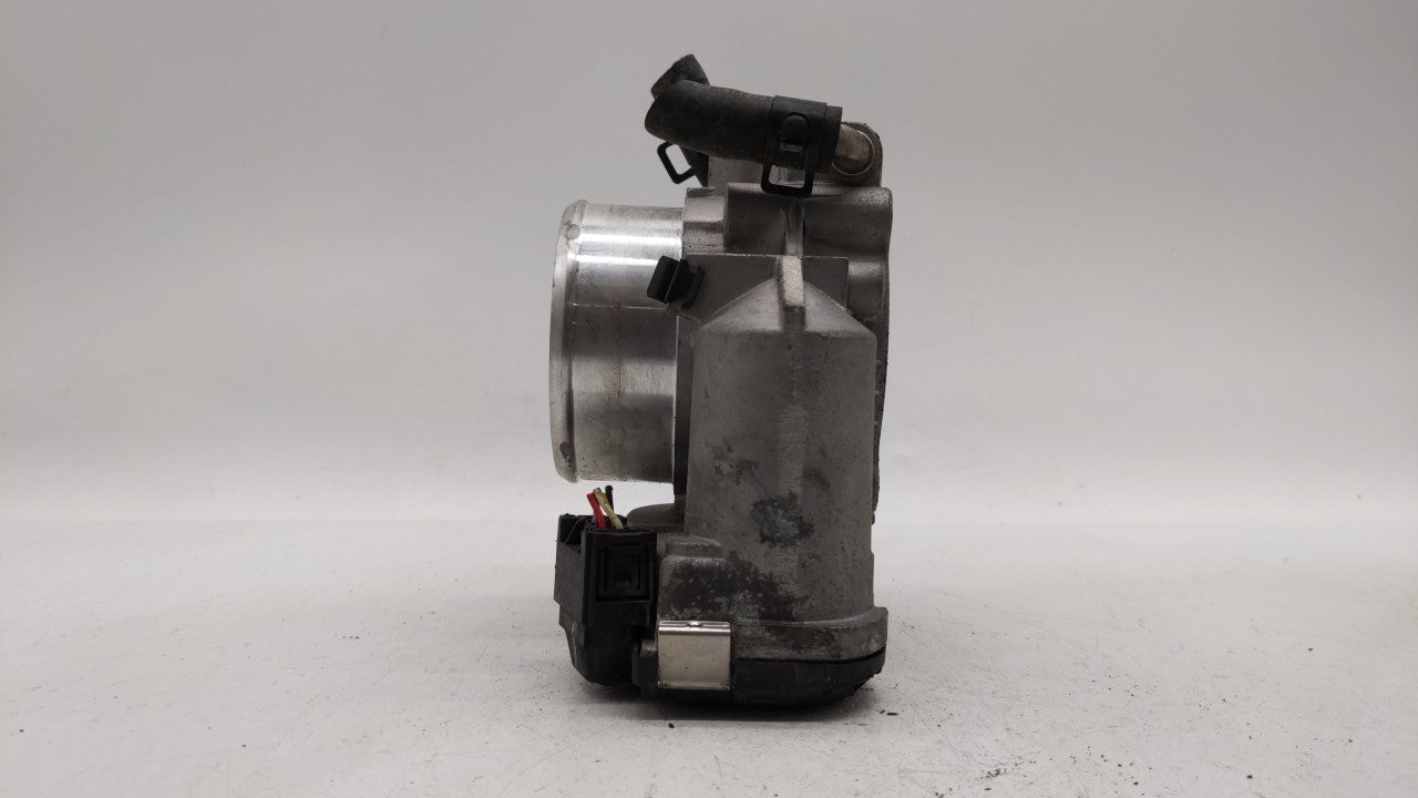2011-2015 Kia Optima Throttle Body P/N:35100-2G700 Fits Fits 2011 2012 2013 2014 2015 2016 OEM Used Auto Parts - Oemusedauto