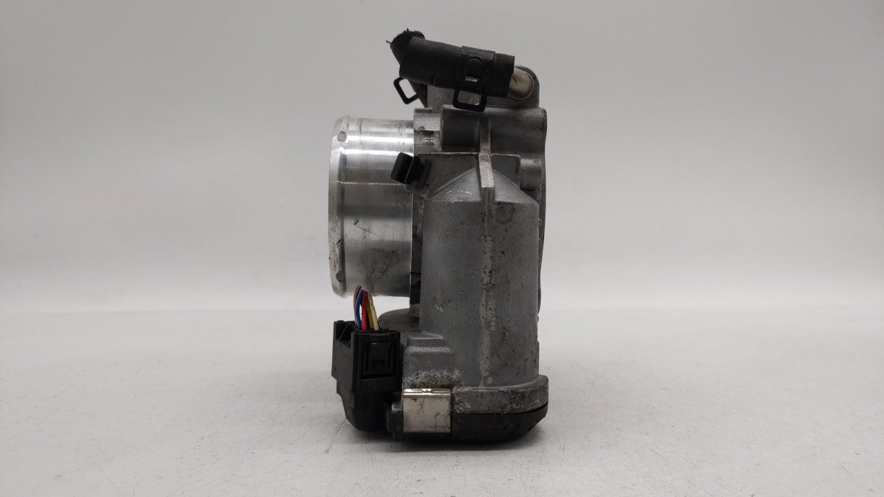 2011-2015 Kia Optima Throttle Body P/N:35100-2G700 Fits Fits 2011 2012 2013 2014 2015 2016 OEM Used Auto Parts - Oemusedauto
