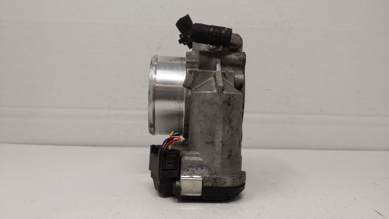 2011-2015 Kia Optima Throttle Body P/N:35100-2G700 Fits Fits 2011 2012 2013 2014 2015 2016 OEM Used Auto Parts - Oemusedauto