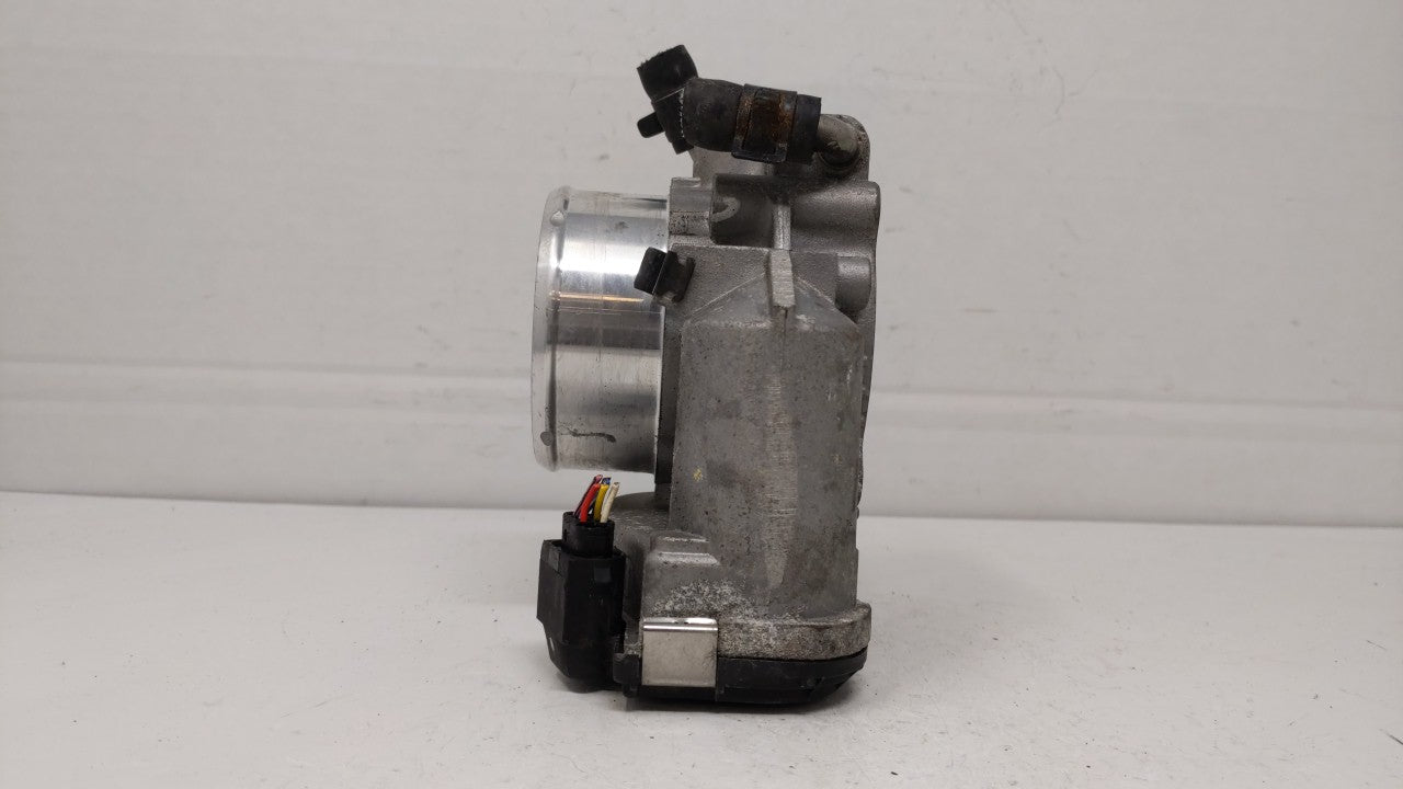 2011-2015 Kia Optima Throttle Body P/N:35100-2G700 Fits Fits 2011 2012 2013 2014 2015 2016 OEM Used Auto Parts - Oemusedauto