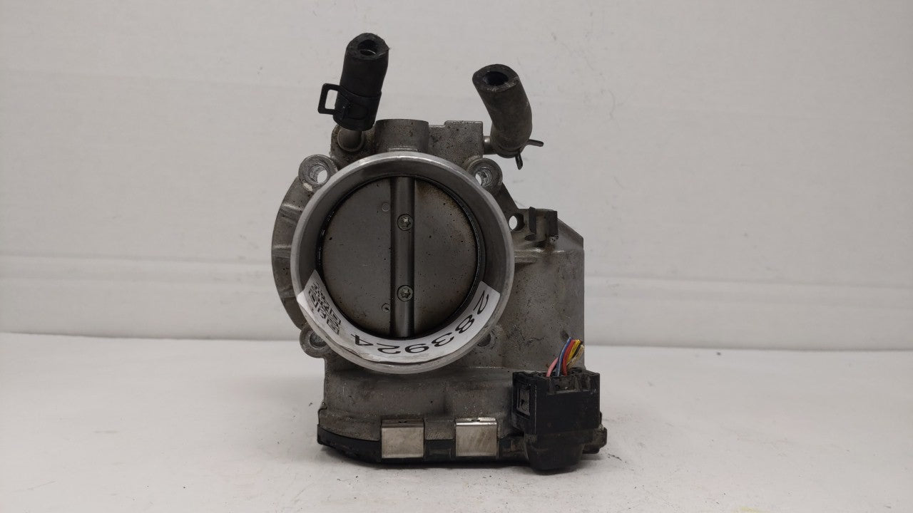 2011-2015 Kia Optima Throttle Body P/N:35100-2G700 Fits Fits 2011 2012 2013 2014 2015 2016 OEM Used Auto Parts - Oemusedauto