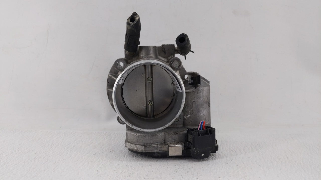 2011-2015 Kia Optima Throttle Body P/N:35100-2G700 Fits Fits 2011 2012 2013 2014 2015 2016 OEM Used Auto Parts - Oemusedauto