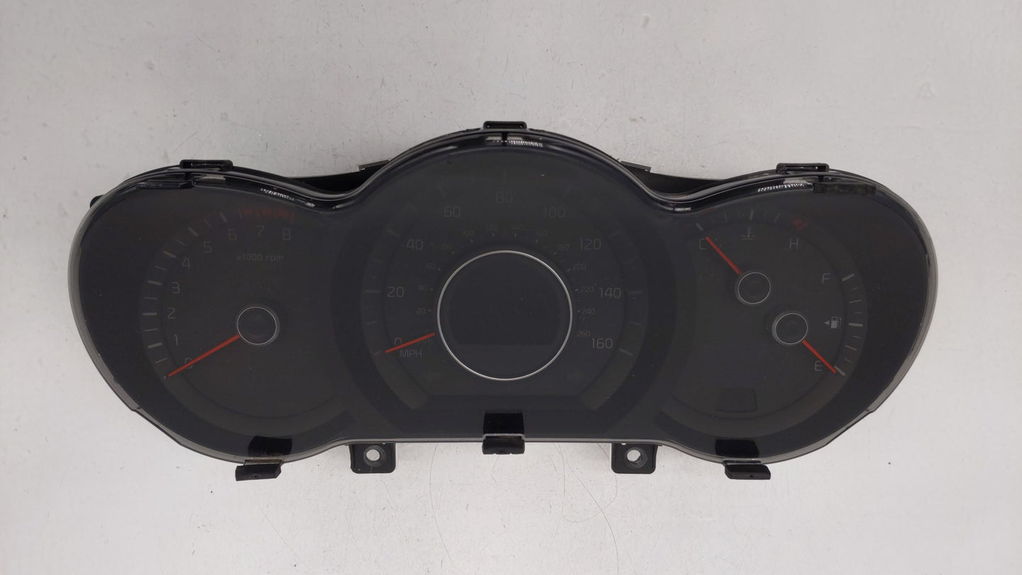 2014-2015 Kia Optima Instrument Cluster Speedometer Gauges P/N:94031-2T270 Fits Fits 2014 2015 OEM Used Auto Parts - Oemused