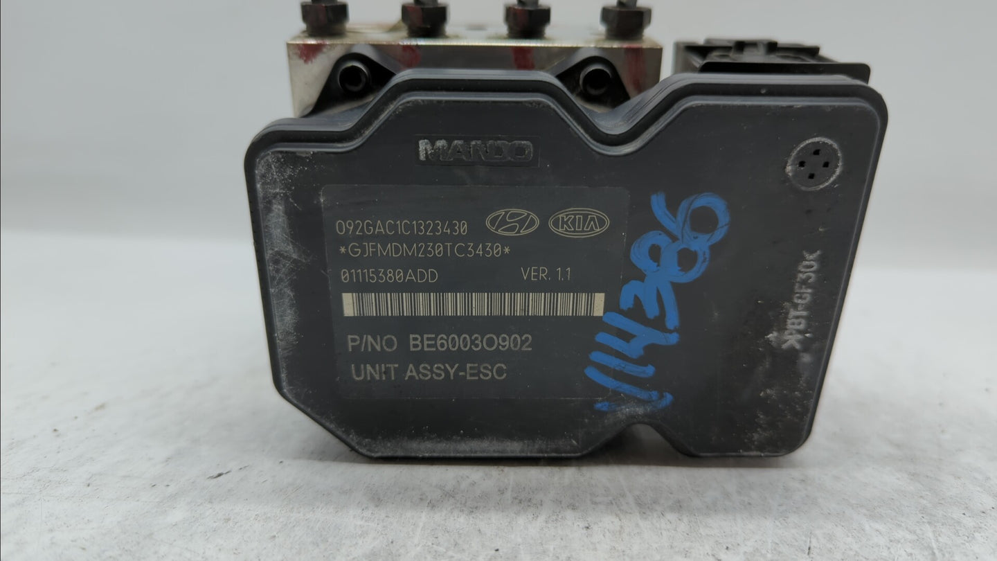 2014-2015 Kia Optima ABS Pump Control Module Replacement P/N:BE6003O902 58920-2T870 Fits Fits 2014 2015 OEM Used Auto Parts 
