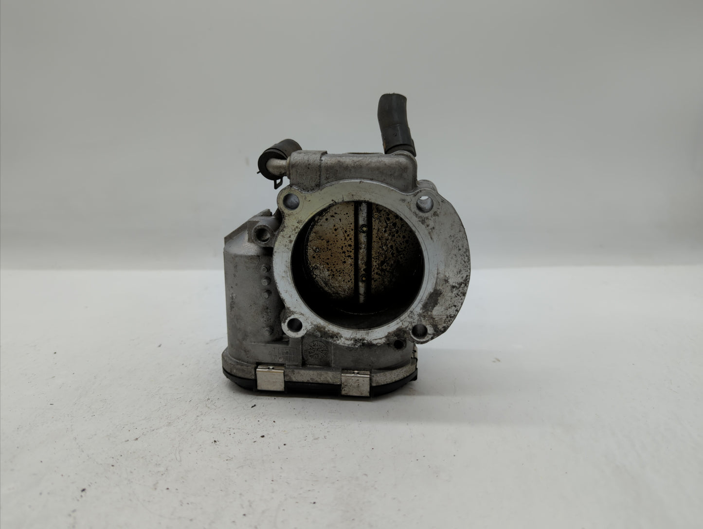 2011-2015 Kia Optima Throttle Body P/N:35100-2G700 Fits Fits 2011 2012 2013 2014 2015 2016 OEM Used Auto Parts - Oemusedauto