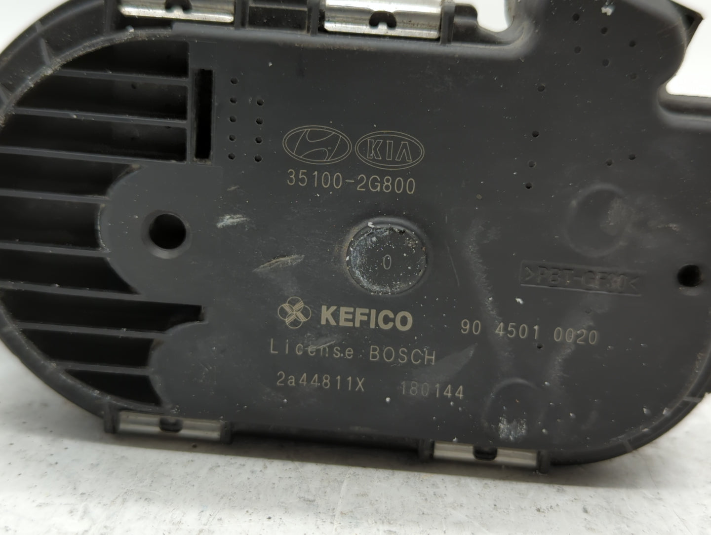 2011-2016 Kia Optima Throttle Body P/N:35100-2G800 Fits Fits 2011 2012 2013 2014 2015 2016 OEM Used Auto Parts - Oemusedauto