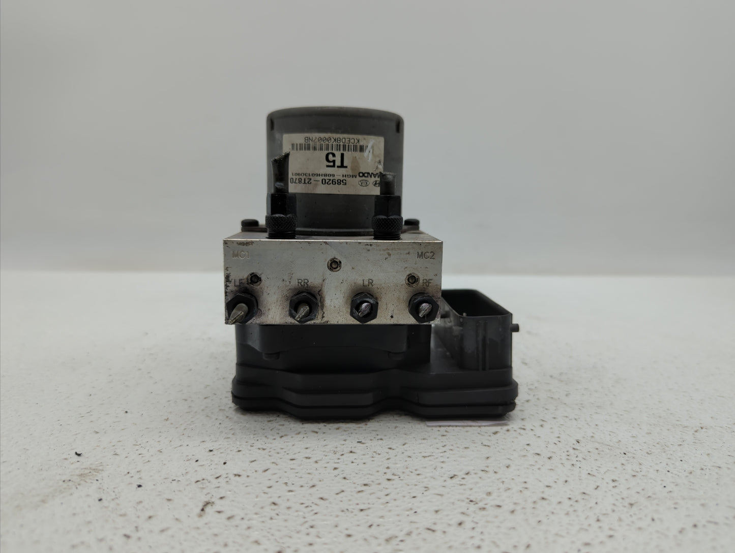 2014-2015 Kia Optima ABS Pump Control Module Replacement P/N:BE6003O902 58920-2T870 Fits Fits 2014 2015 OEM Used Auto Parts 