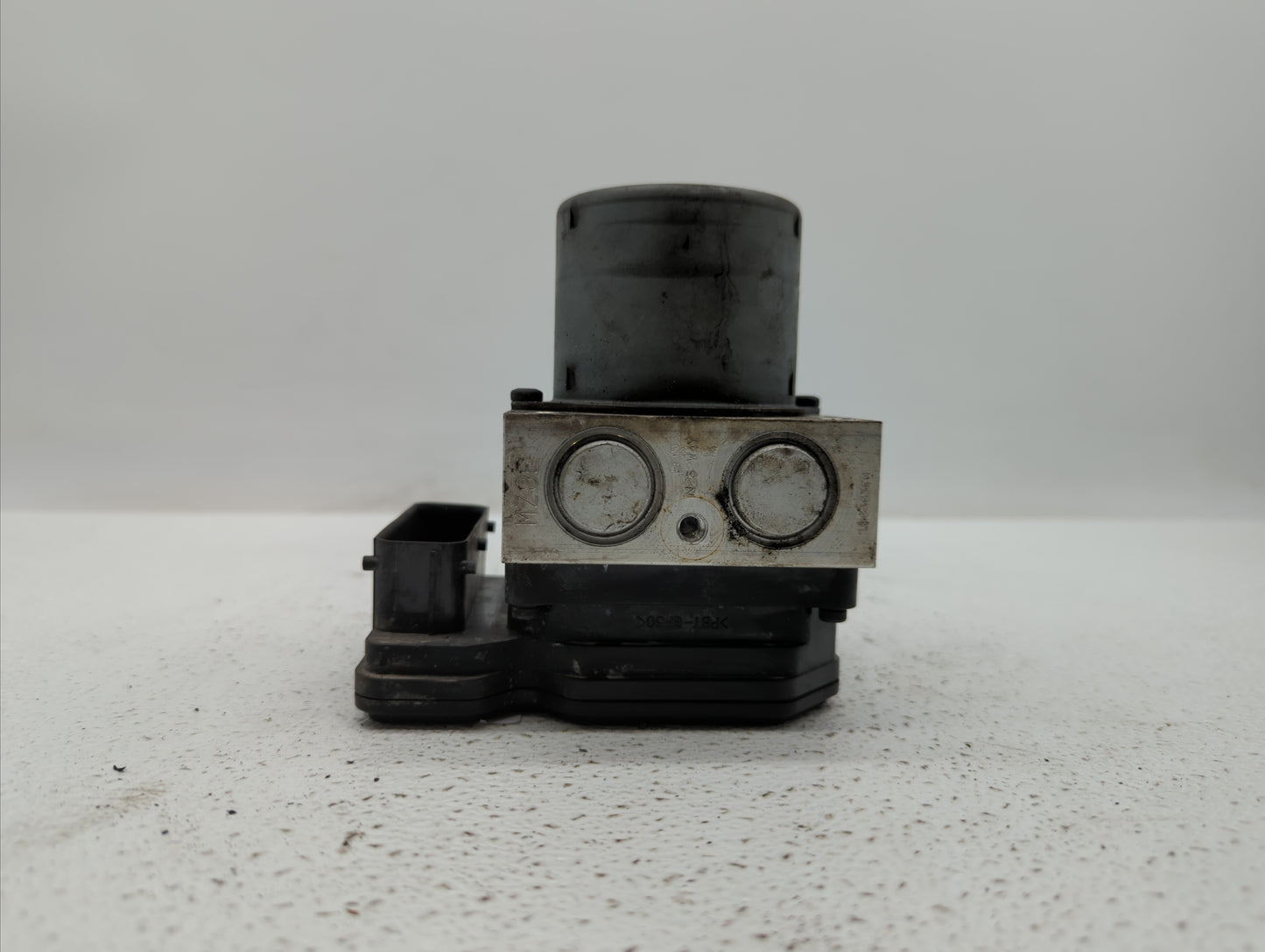 2014-2015 Kia Optima ABS Pump Control Module Replacement P/N:BE6003O902 58920-2T870 Fits Fits 2014 2015 OEM Used Auto Parts 