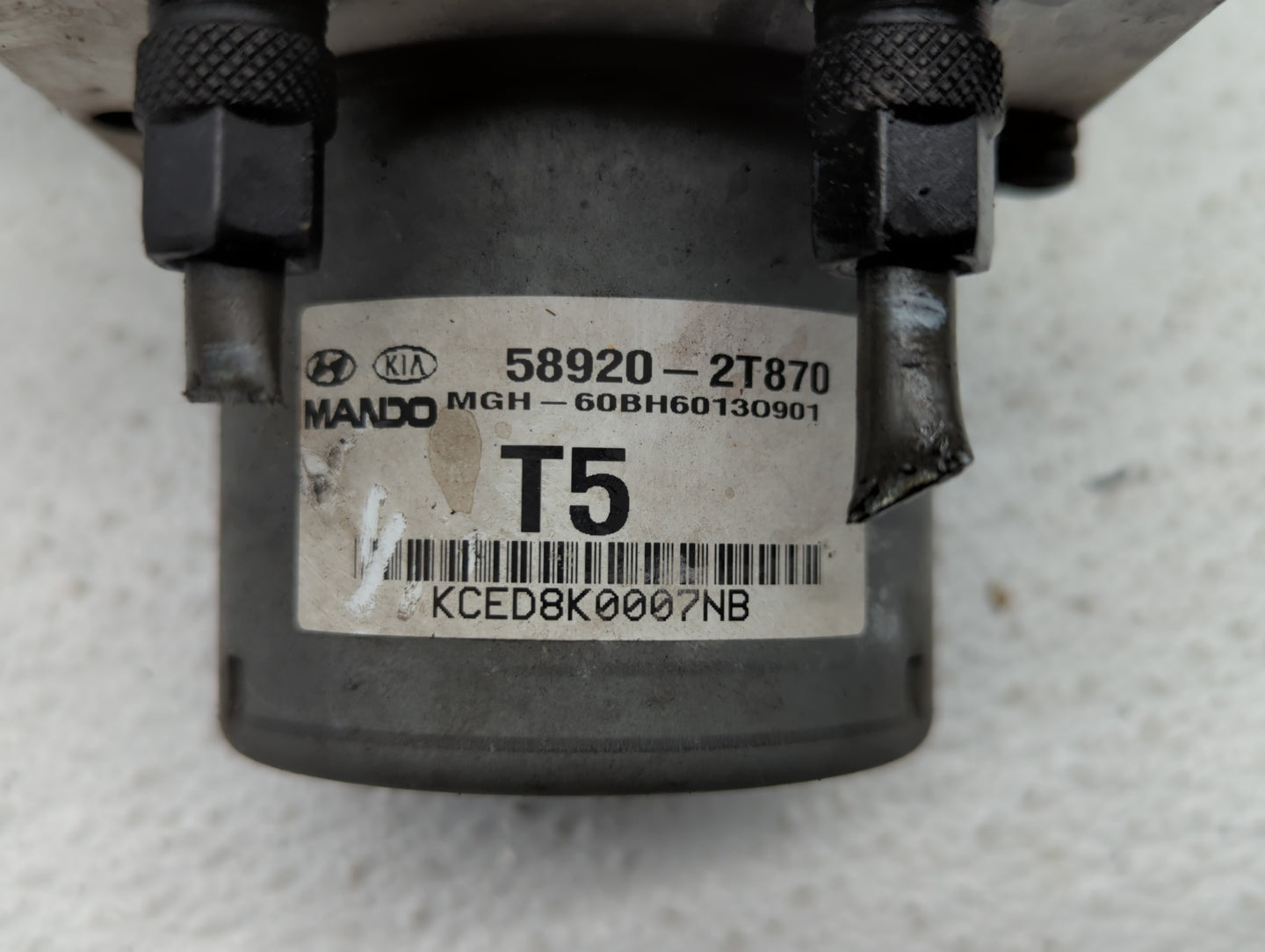 2014-2015 Kia Optima ABS Pump Control Module Replacement P/N:BE6003O902 58920-2T870 Fits Fits 2014 2015 OEM Used Auto Parts 
