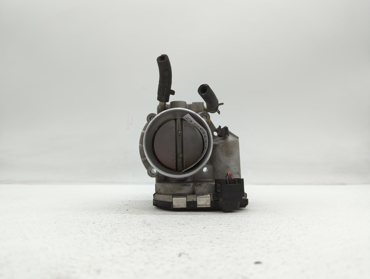 2011-2015 Kia Optima Throttle Body P/N:904501 0001 35100-2G700 Fits Fits 2011 2012 2013 2014 2015 2016 OEM Used Auto Parts -