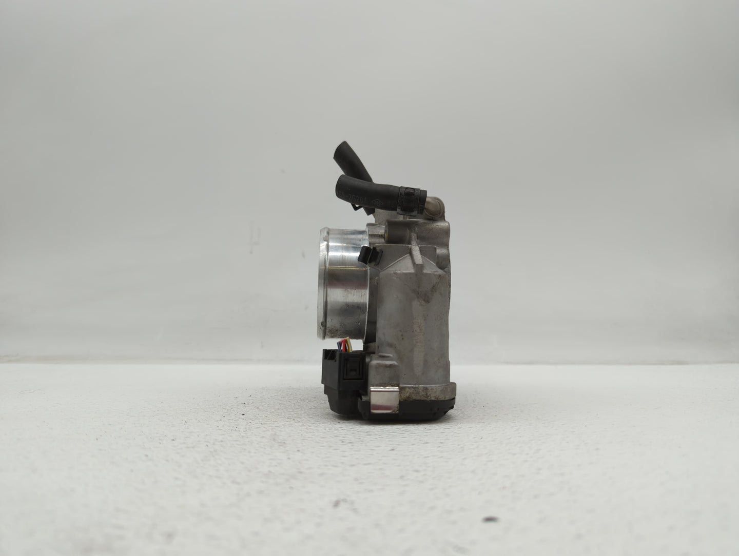 2011-2015 Kia Optima Throttle Body P/N:904501 0001 35100-2G700 Fits Fits 2011 2012 2013 2014 2015 2016 OEM Used Auto Parts -