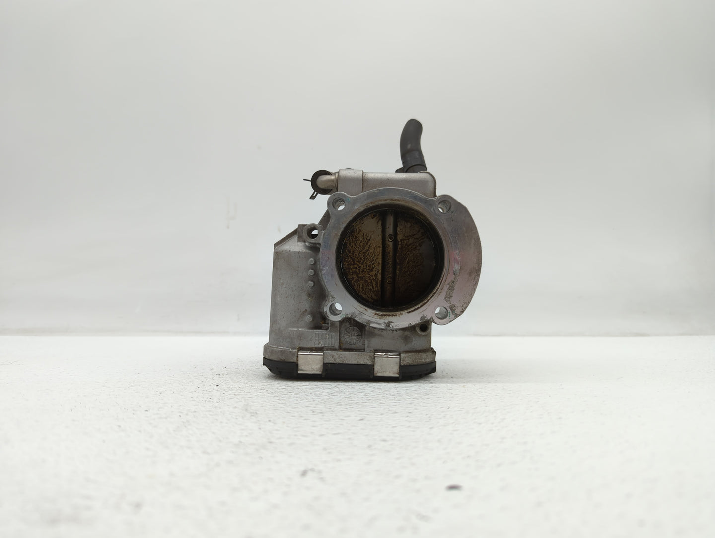2011-2015 Kia Optima Throttle Body P/N:904501 0001 35100-2G700 Fits Fits 2011 2012 2013 2014 2015 2016 OEM Used Auto Parts -