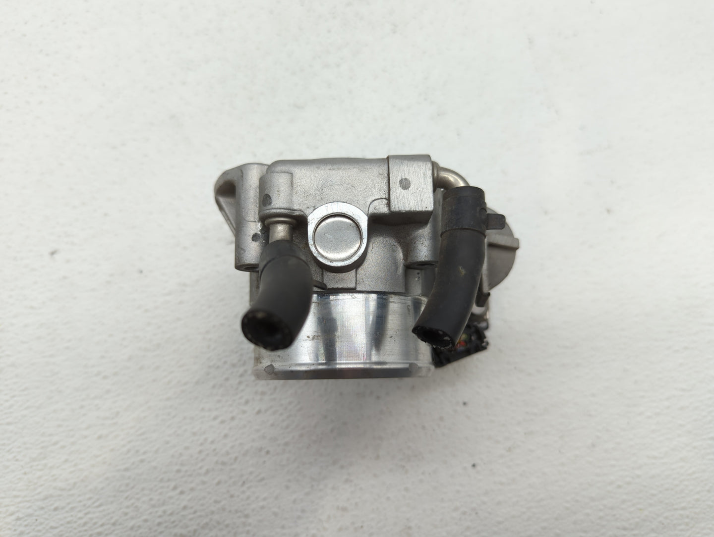 2011-2015 Kia Optima Throttle Body P/N:904501 0001 35100-2G700 Fits Fits 2011 2012 2013 2014 2015 2016 OEM Used Auto Parts -