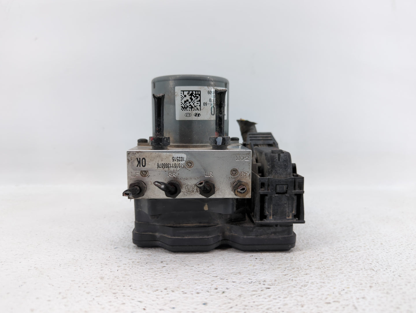 2014-2015 Kia Optima ABS Pump Control Module Replacement P/N:BE6003O902 58920-2T870 Fits Fits 2014 2015 OEM Used Auto Parts 