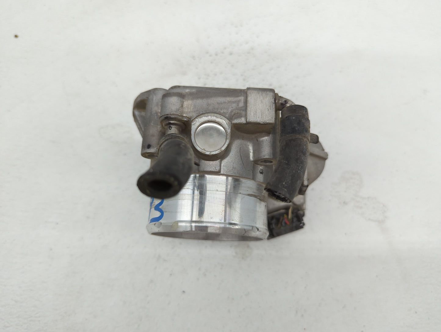 2011-2015 Kia Optima Throttle Body P/N:904501 0001 35100-2G700 Fits Fits 2011 2012 2013 2014 2015 2016 OEM Used Auto Parts -