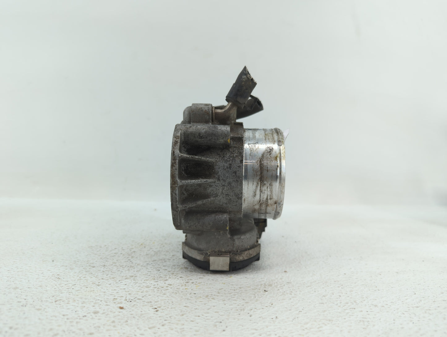 2011-2015 Kia Optima Throttle Body P/N:904501 0001 35100-2G700 Fits Fits 2011 2012 2013 2014 2015 2016 OEM Used Auto Parts -
