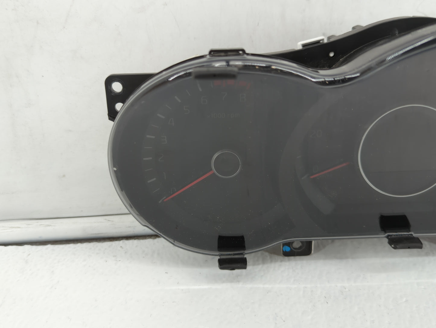 2014-2015 Kia Optima Instrument Cluster Speedometer Gauges P/N:94031-2T270 Fits Fits 2014 2015 OEM Used Auto Parts - Oemused