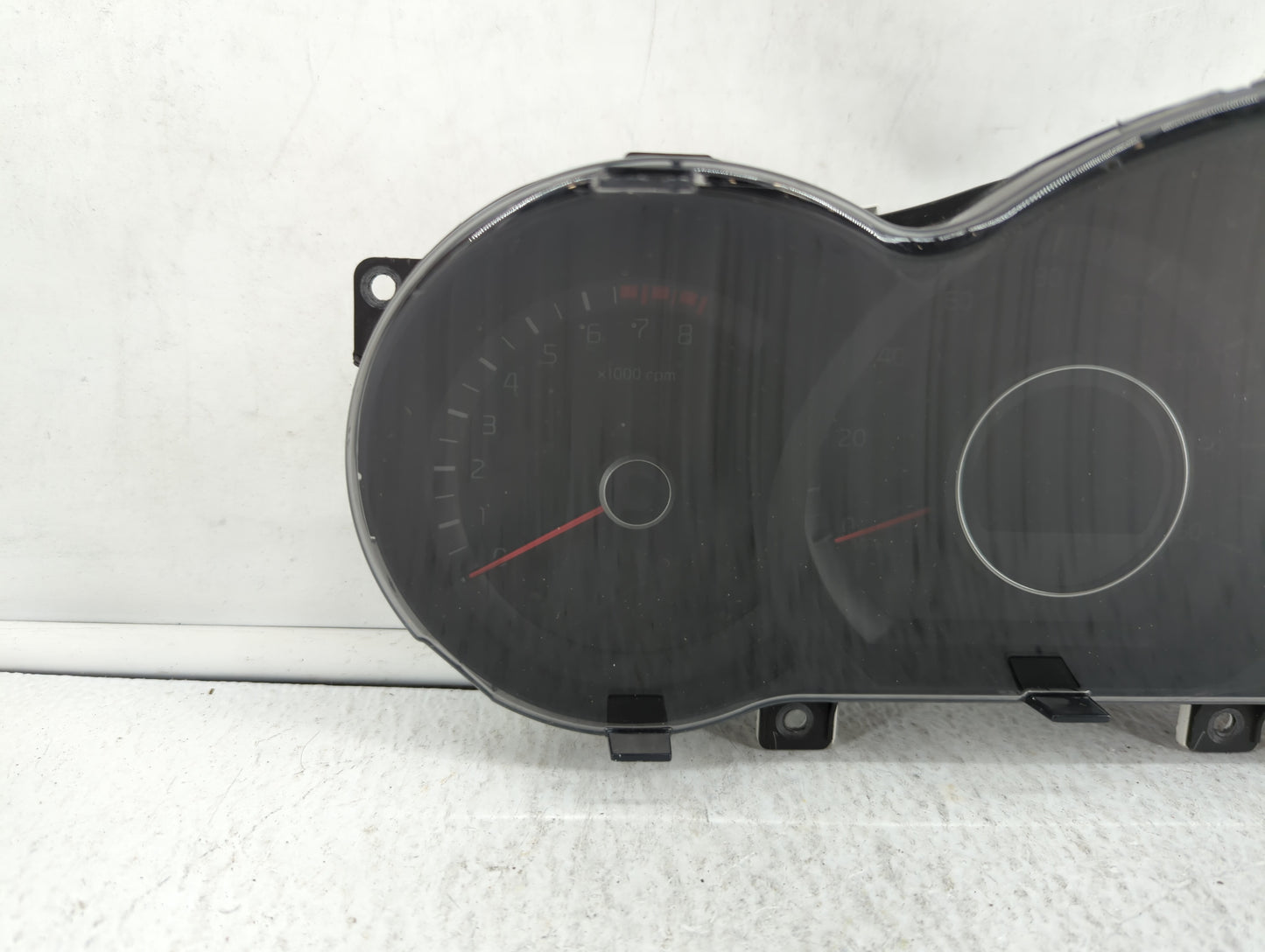 2014-2015 Kia Optima Instrument Cluster Speedometer Gauges P/N:94031-2T270 Fits Fits 2014 2015 OEM Used Auto Parts - Oemused