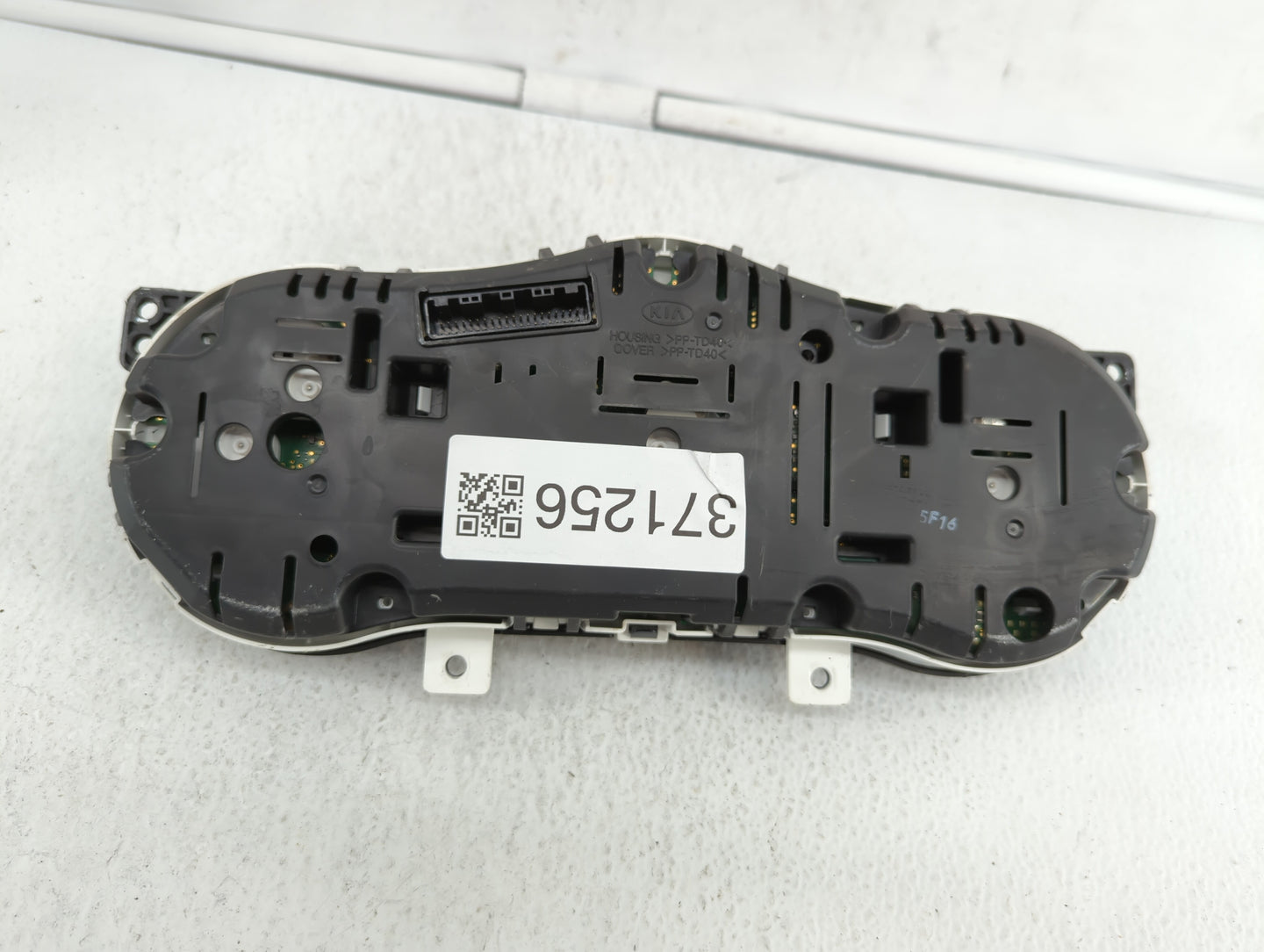 2014-2015 Kia Optima Instrument Cluster Speedometer Gauges P/N:94031-2T270 Fits Fits 2014 2015 OEM Used Auto Parts - Oemused