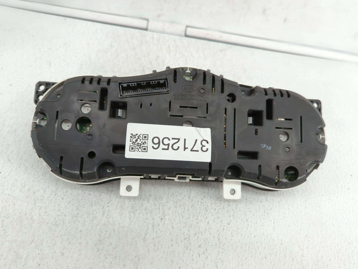 2014-2015 Kia Optima Instrument Cluster Speedometer Gauges P/N:94031-2T270 Fits Fits 2014 2015 OEM Used Auto Parts - Oemused