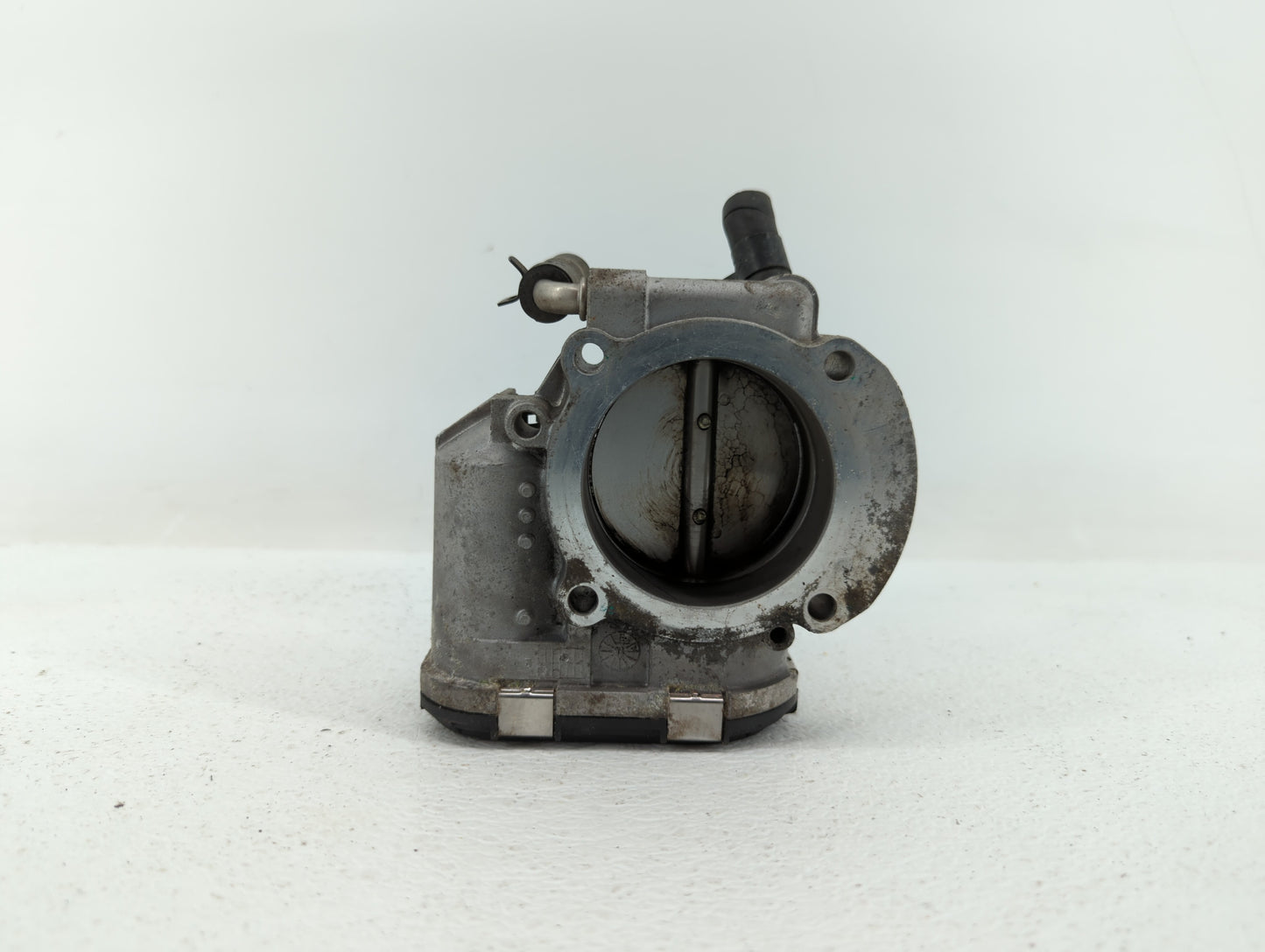 2011-2015 Kia Optima Throttle Body P/N:35100-2G700 904501 0001 Fits Fits 2011 2012 2013 2014 2015 2016 OEM Used Auto Parts -