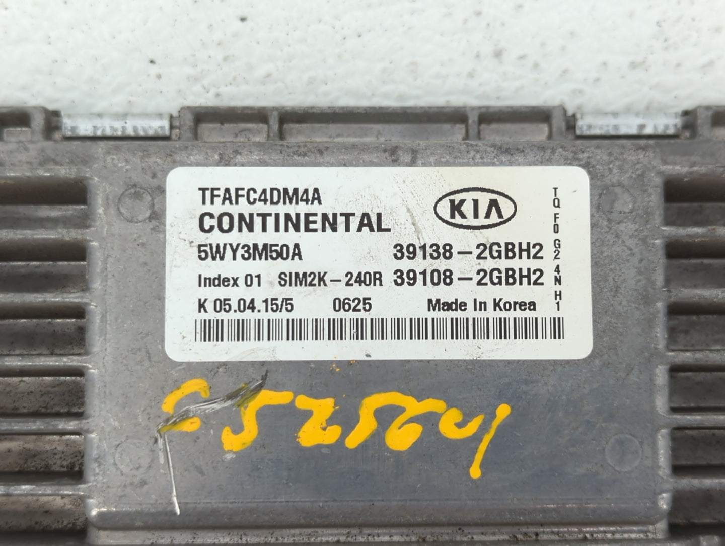 2015 Kia Optima PCM Engine Control Computer ECU ECM PCU OEM P/N:39138-2GBE6 39138-2GBH2 Fits OEM Used Auto Parts - Oemusedau
