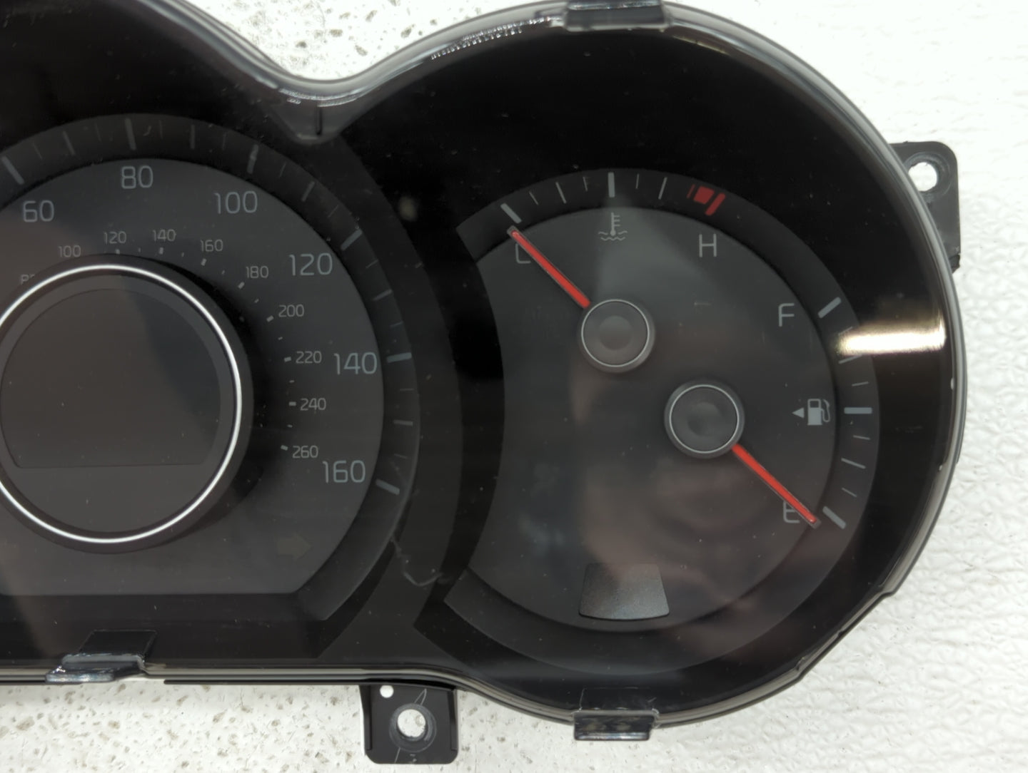 2014-2015 Kia Optima Instrument Cluster Speedometer Gauges P/N:94031-2T270 Fits Fits 2014 2015 OEM Used Auto Parts - Oemused