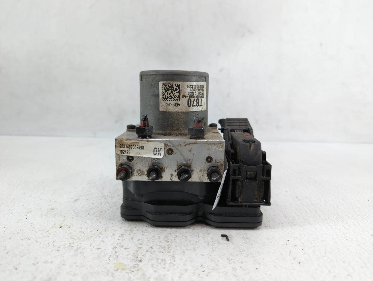 2014-2015 Kia Optima ABS Pump Control Module Replacement P/N:BE6003O902 58920-2T870 Fits Fits 2014 2015 OEM Used Auto Parts 