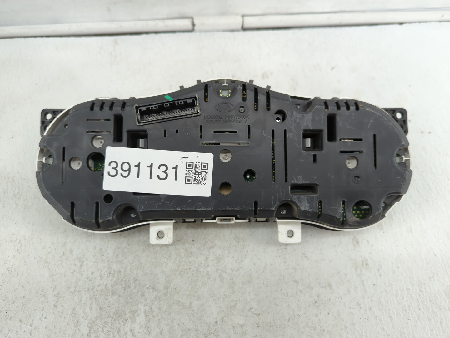 2014-2015 Kia Optima Instrument Cluster Speedometer Gauges P/N:94031-2T270 Miles: Fits Fits 2014 2015 OEM Used Auto Parts - 