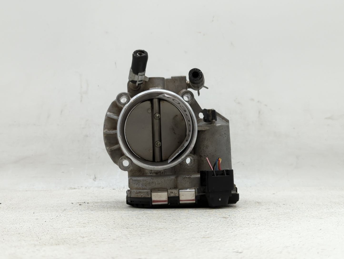 2011-2015 Kia Optima Throttle Body P/N:35100-2G700 Fits Fits 2011 2012 2013 2014 2015 2016 OEM Used Auto Parts - Oemusedauto