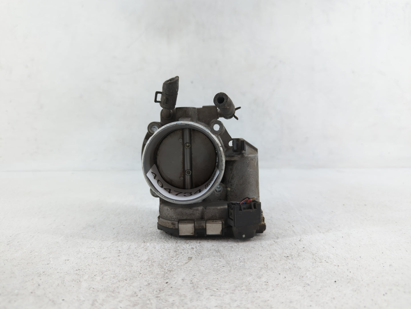 2011-2015 Kia Optima Throttle Body P/N:35100-2G700 Fits Fits 2011 2012 2013 2014 2015 2016 OEM Used Auto Parts - Oemusedauto