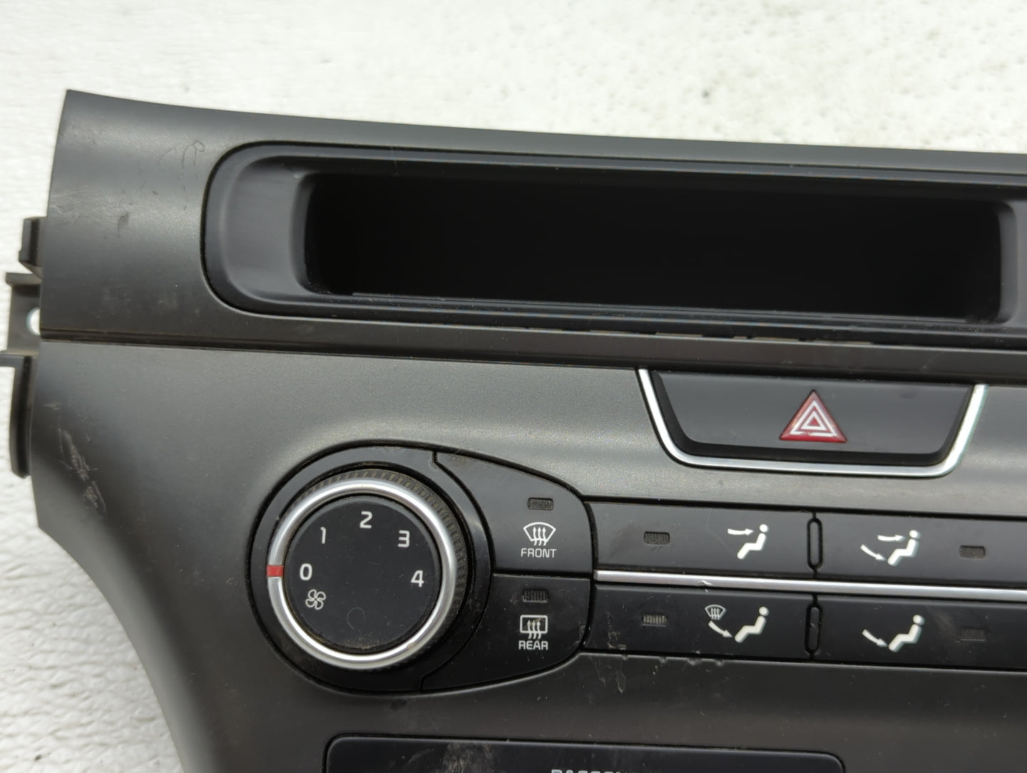 2014-2015 Kia Optima Climate Control Module Temperature AC/Heater Replacement P/N:97250-2TXXX 97250-2TLE0 Fits Fits 2014 201