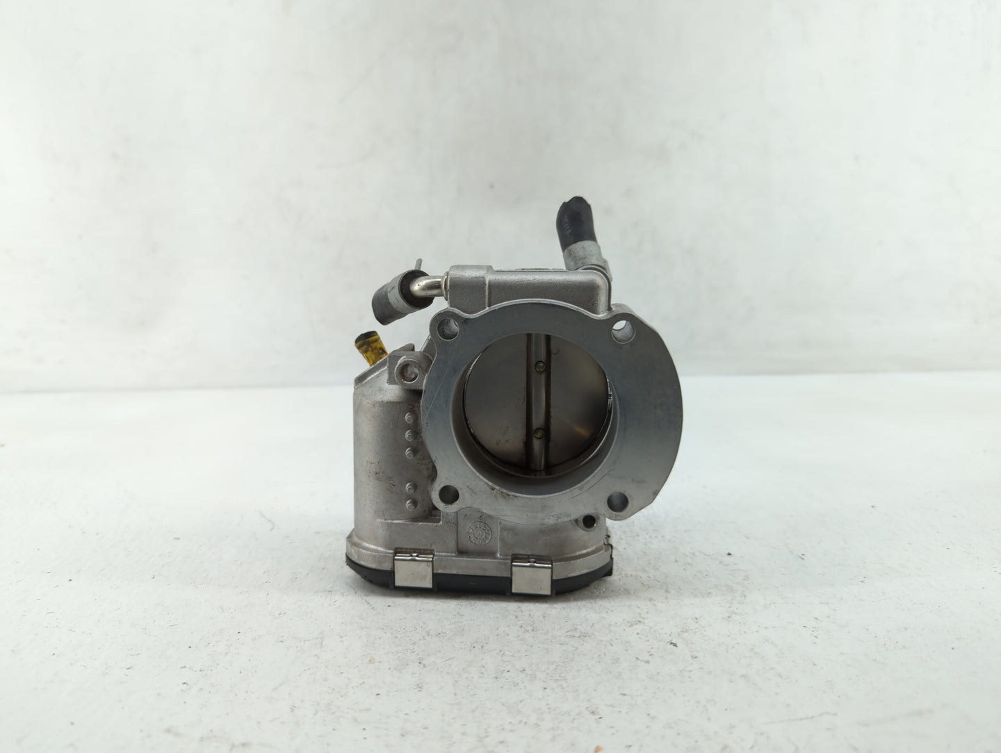 2011-2016 Kia Optima Throttle Body P/N:35100-2G700 35100-2G800 Fits Fits 2011 2012 2013 2014 2015 2016 OEM Used Auto Parts -