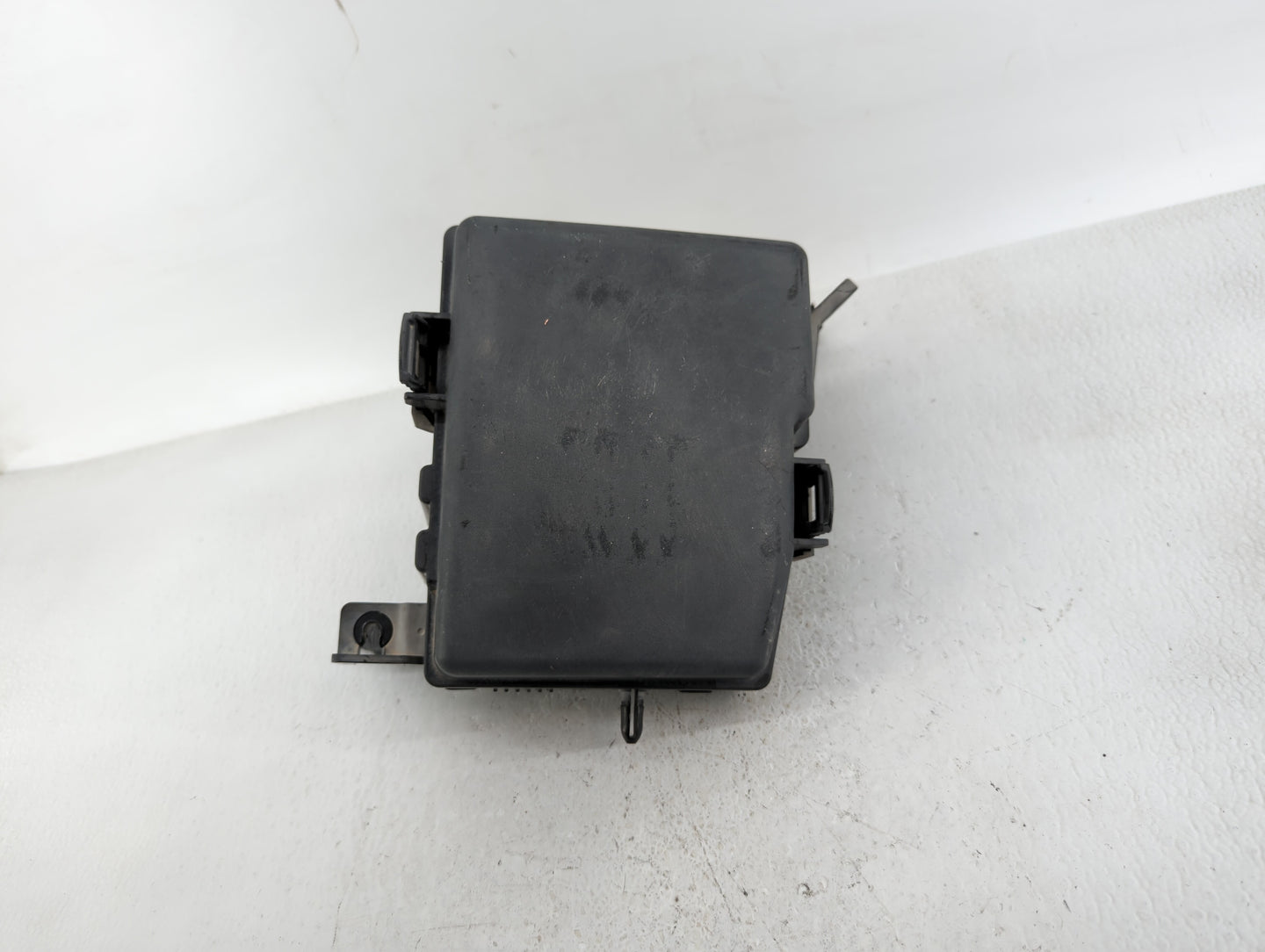 2014-2015 Kia Optima Fusebox Fuse Box Panel Relay Module P/N:91955-2T730 Fits Fits 2014 2015 OEM Used Auto Parts - Oemusedau