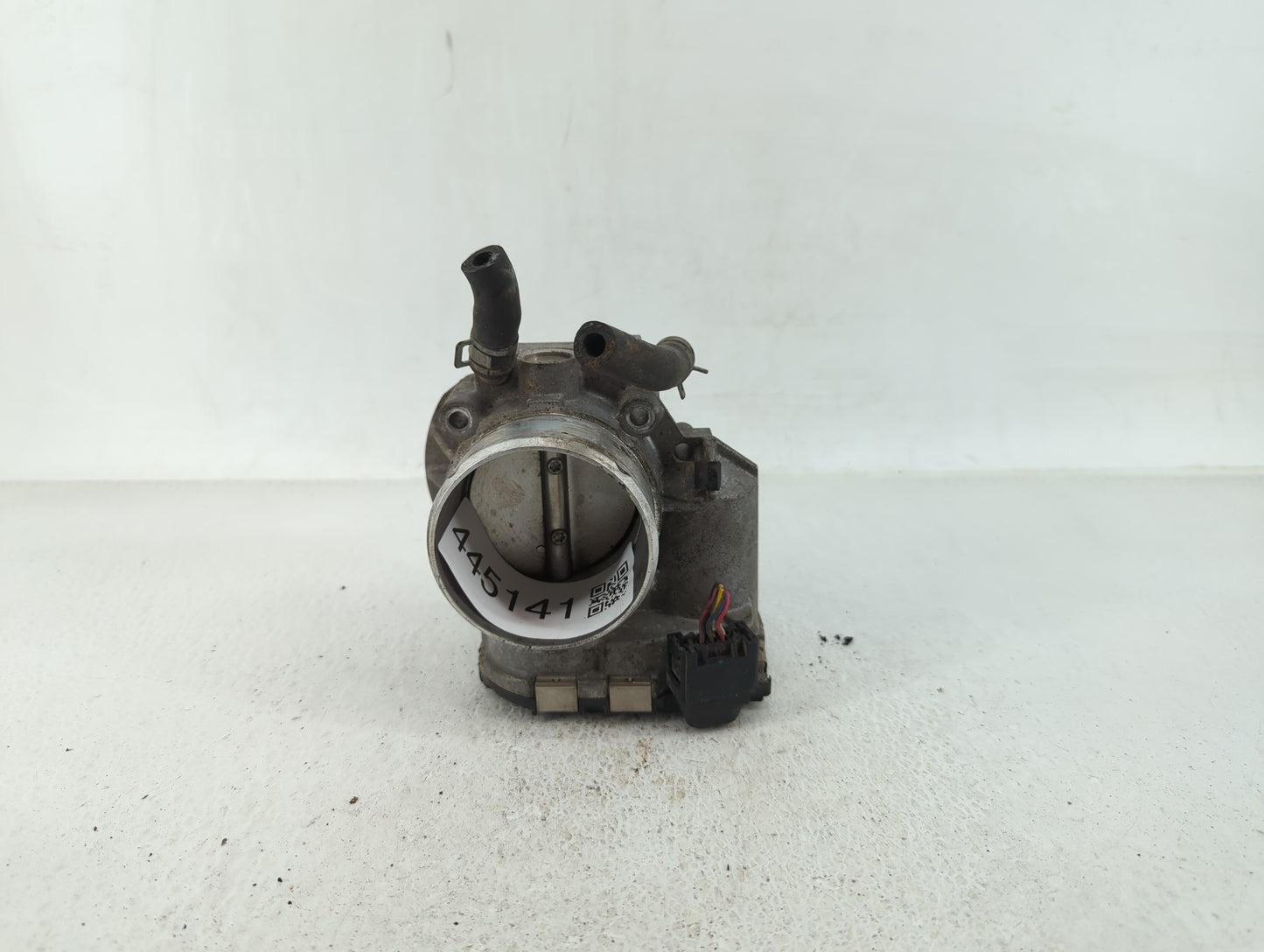 2011-2016 Kia Optima Throttle Body P/N:35100-2G700 35100-2G800 Fits Fits 2011 2012 2013 2014 2015 2016 OEM Used Auto Parts -