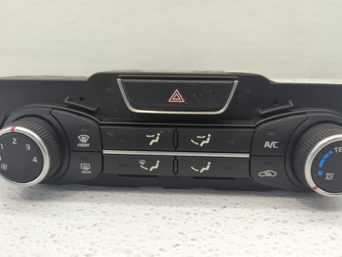 2014-2015 Kia Optima Climate Control Module Temperature AC/Heater Replacement P/N:97250-4UBG0 97250-2TXXX Fits Fits 2014 201