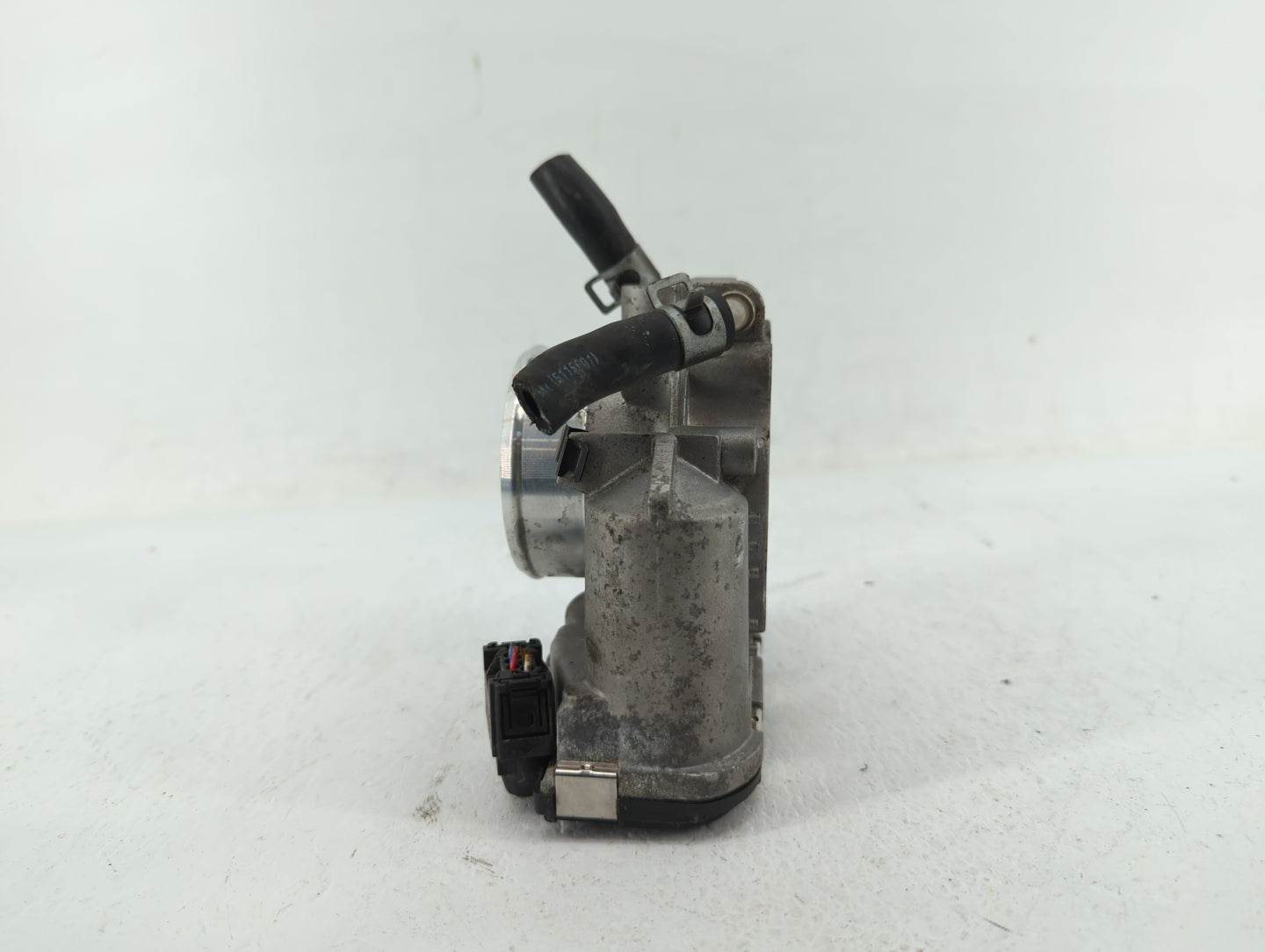 2011-2016 Kia Optima Throttle Body P/N:35100-2G700 35100-2G800 Fits Fits 2011 2012 2013 2014 2015 2016 OEM Used Auto Parts -