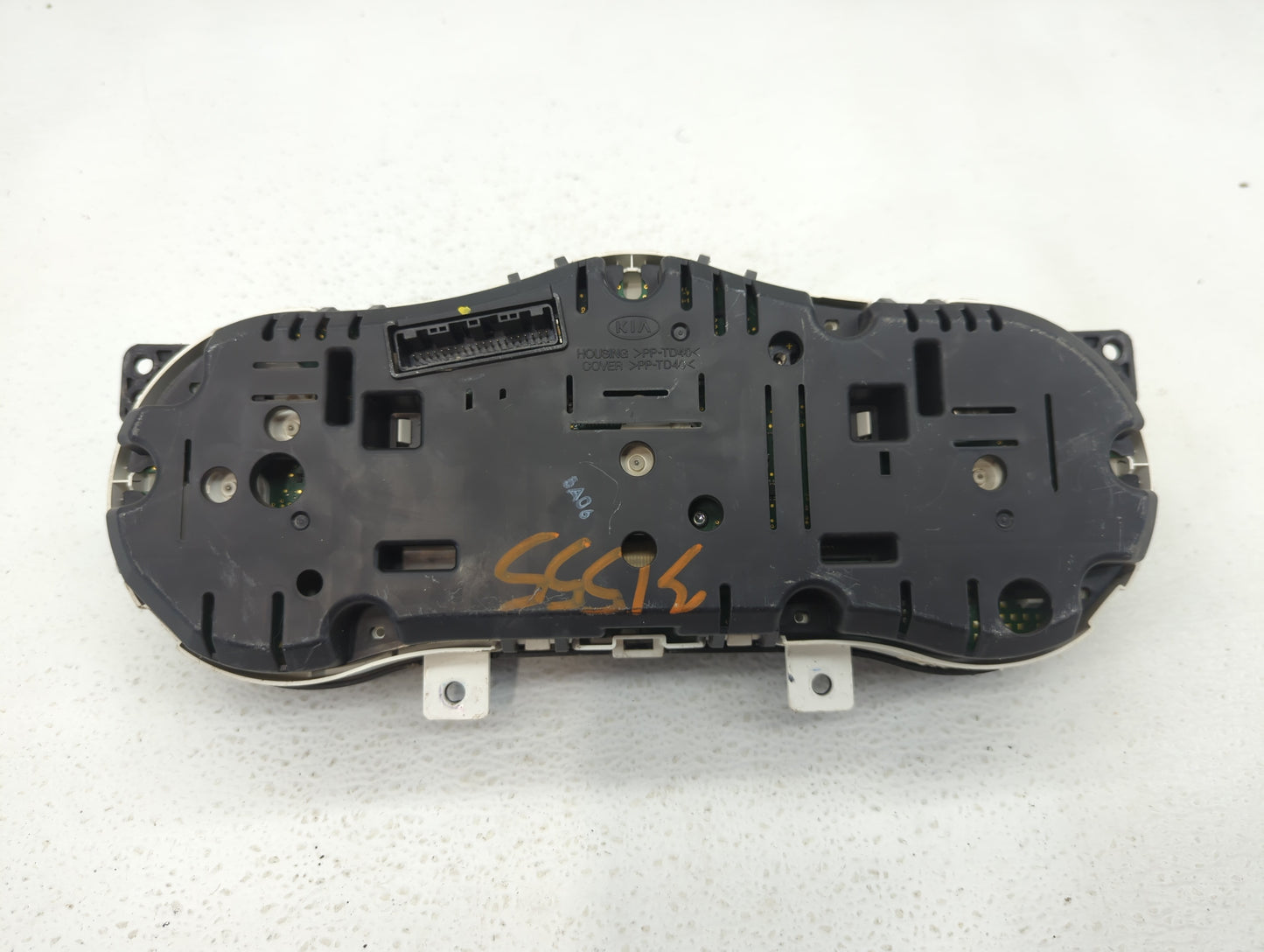 2014-2015 Kia Optima Instrument Cluster Speedometer Gauges P/N:94041-2T460 94031-2T270 Fits Fits 2014 2015 OEM Used Auto Par