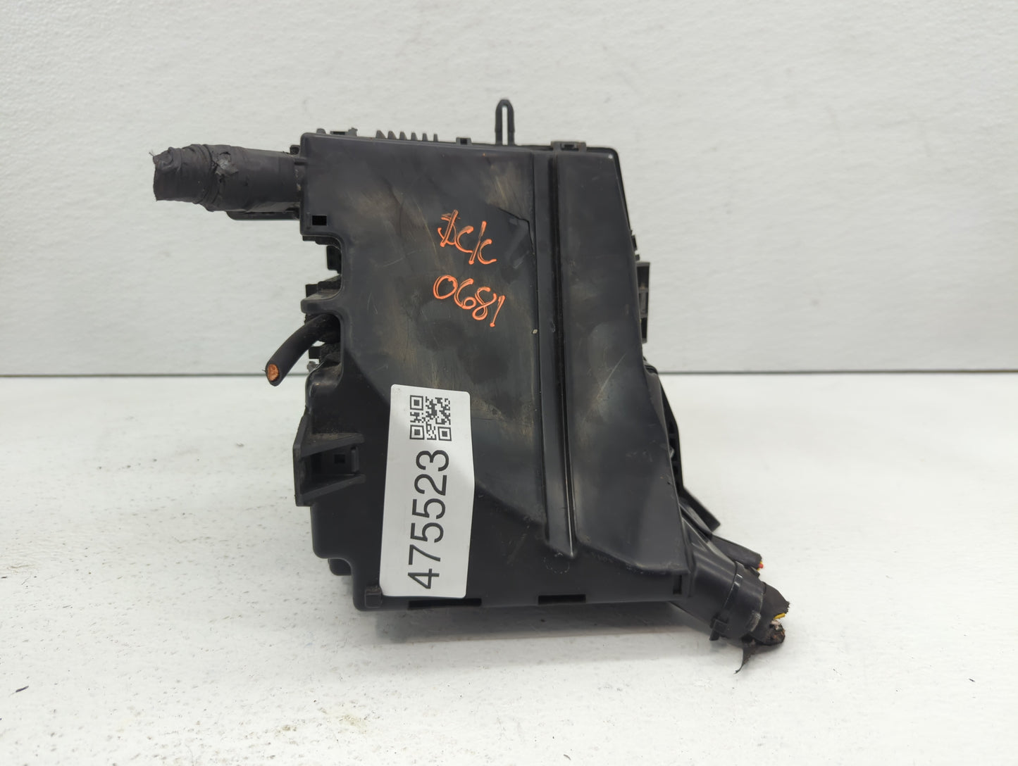 2014-2015 Kia Optima Fusebox Fuse Box Panel Relay Module P/N:91250-4C700 91259-2T010, 91955-2T730 Fits Fits 2014 2015 OEM Us