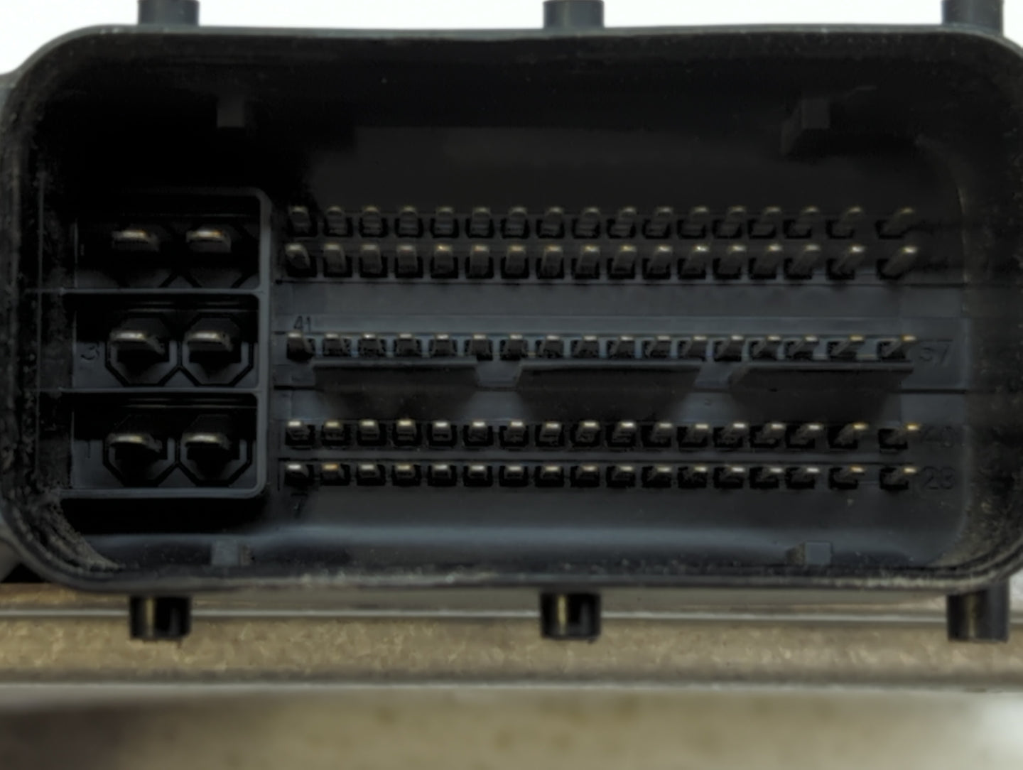 2015 Kia Optima PCM Engine Control Computer ECU ECM PCU OEM P/N:39138-2GBJ6 39108-2GBJ6 Fits OEM Used Auto Parts - Oemusedau