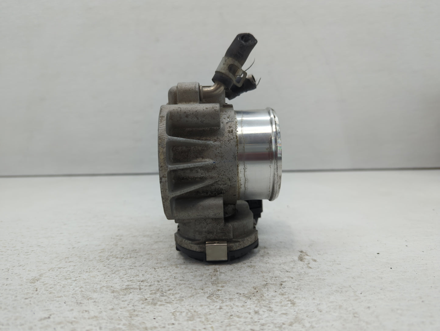 2011-2015 Kia Optima Throttle Body P/N:22030-0T080 35100-2G710 Fits Fits 2011 2012 2013 2014 2015 2016 OEM Used Auto Parts -