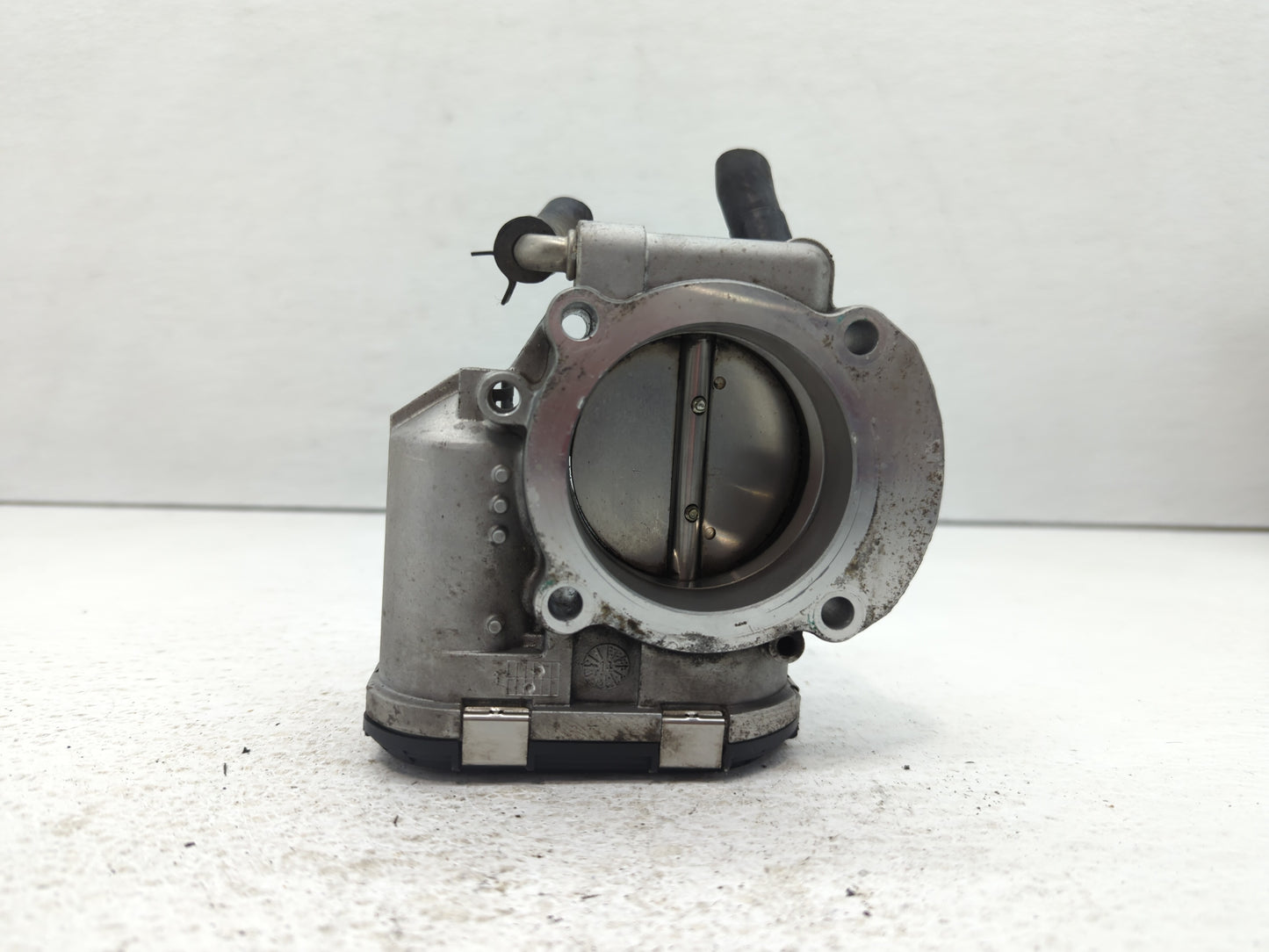 2011-2015 Kia Optima Throttle Body P/N:35100-2G700 Fits Fits 2011 2012 2013 2014 2015 2016 OEM Used Auto Parts - Oemusedauto
