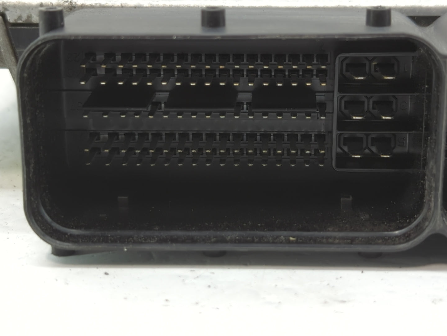 2015 Kia Optima PCM Engine Control Computer ECU ECM PCU OEM P/N:39138-2GBE1 39108-2GBE1, 39108-2GBH2, 39138-2GBH2 Fits OEM U