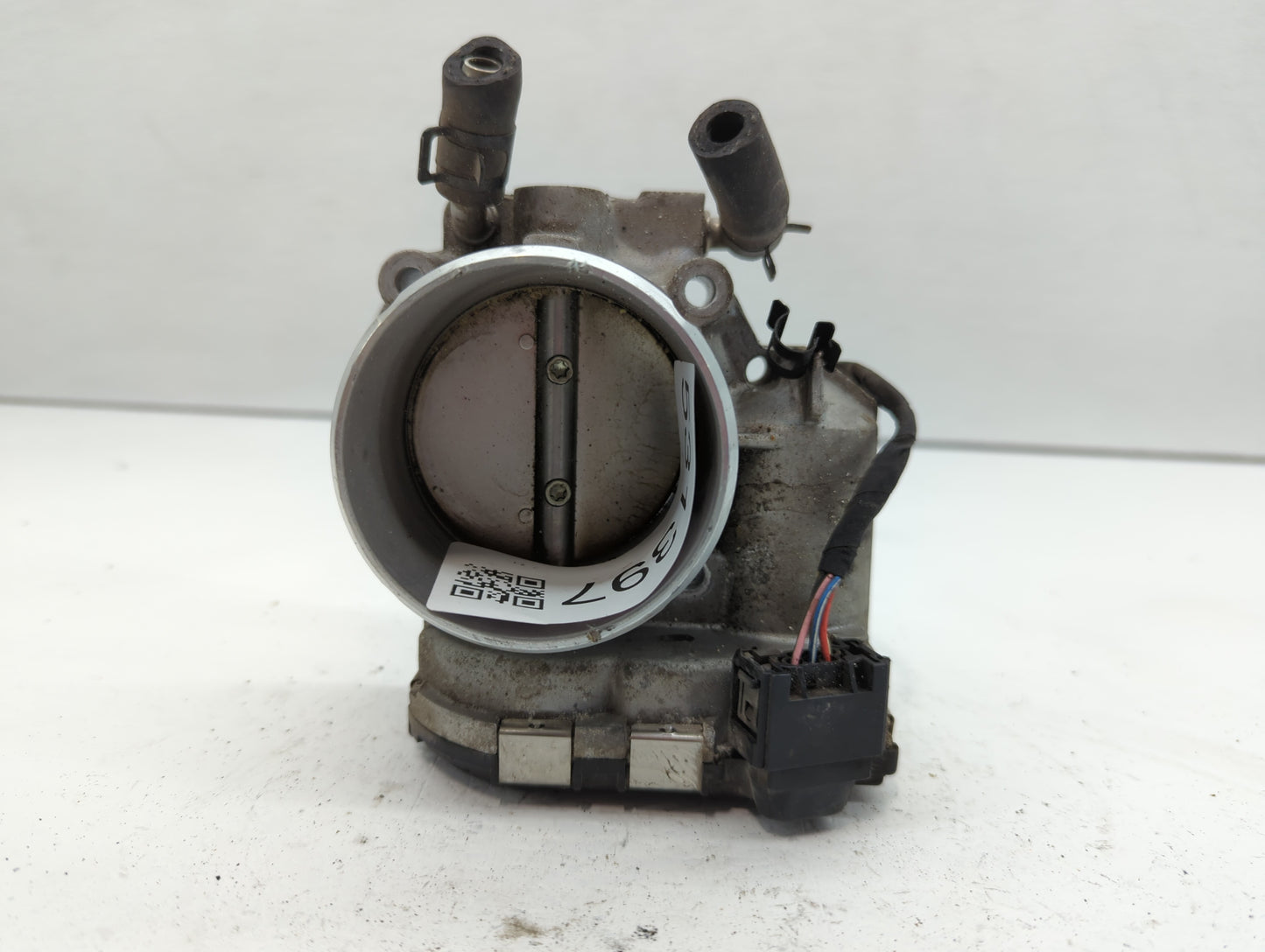 2011-2015 Kia Optima Throttle Body P/N:35100-2G700 Fits Fits 2011 2012 2013 2014 2015 2016 OEM Used Auto Parts - Oemusedauto