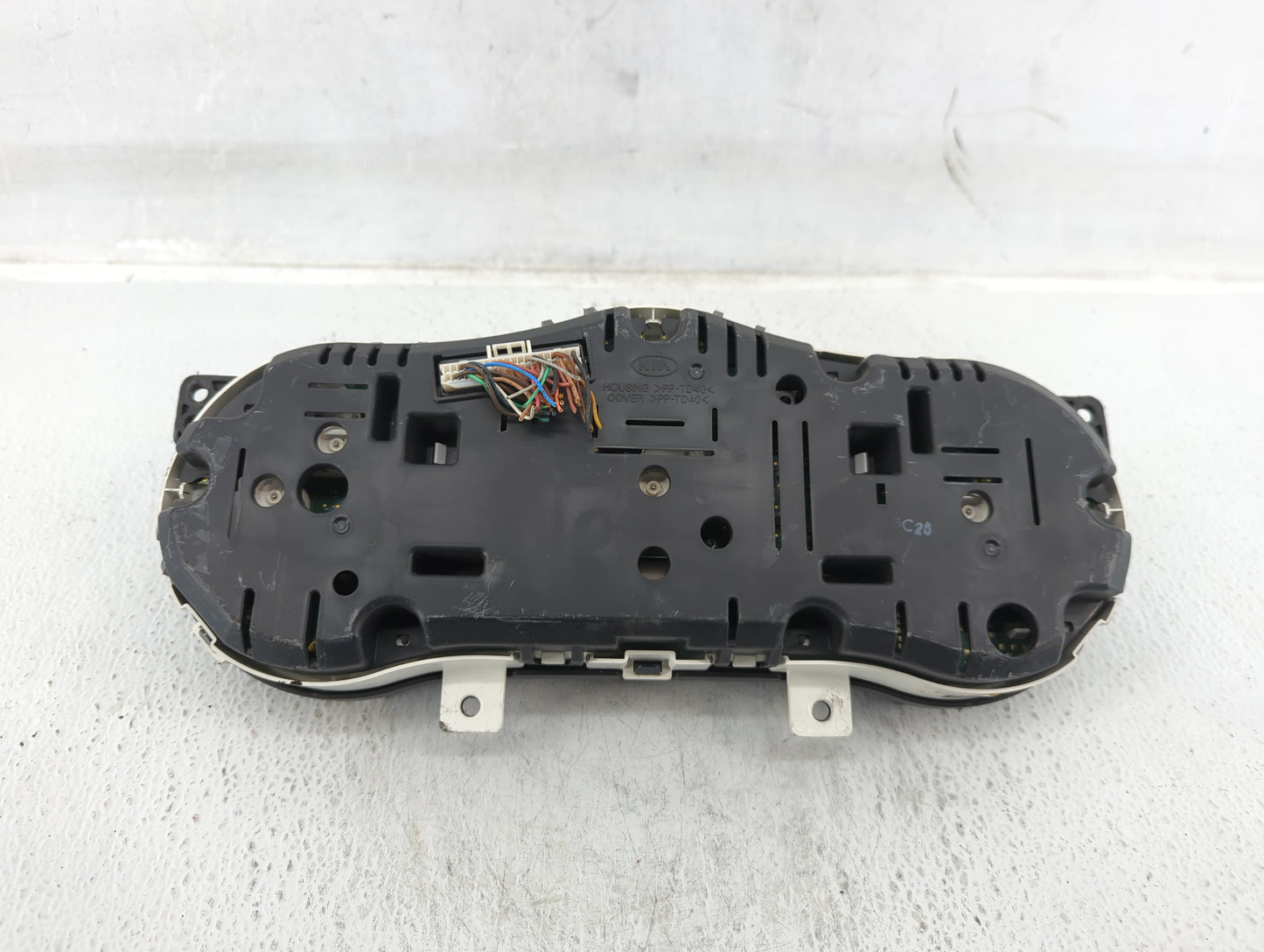 2014-2015 Kia Optima Instrument Cluster Speedometer Gauges P/N:94031-2T270 Fits Fits 2014 2015 OEM Used Auto Parts - Oemused